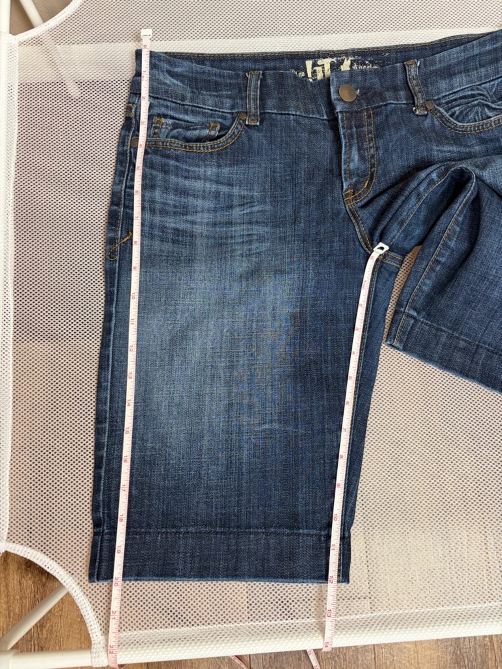 !iT Jeans Los Angeles Vintage Y2K Bermuda Shorts Dark Wash Denim Sz 30 Low Rise - Picture 15 of 16